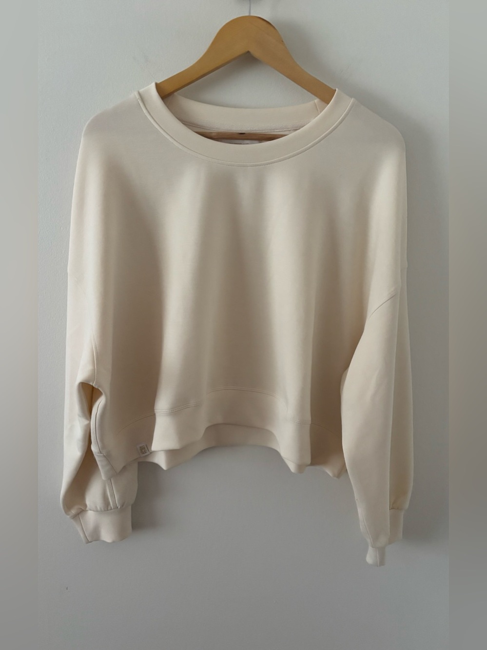 Simply Southern Comfort Sweatshirt NWOT Color Parch Size L